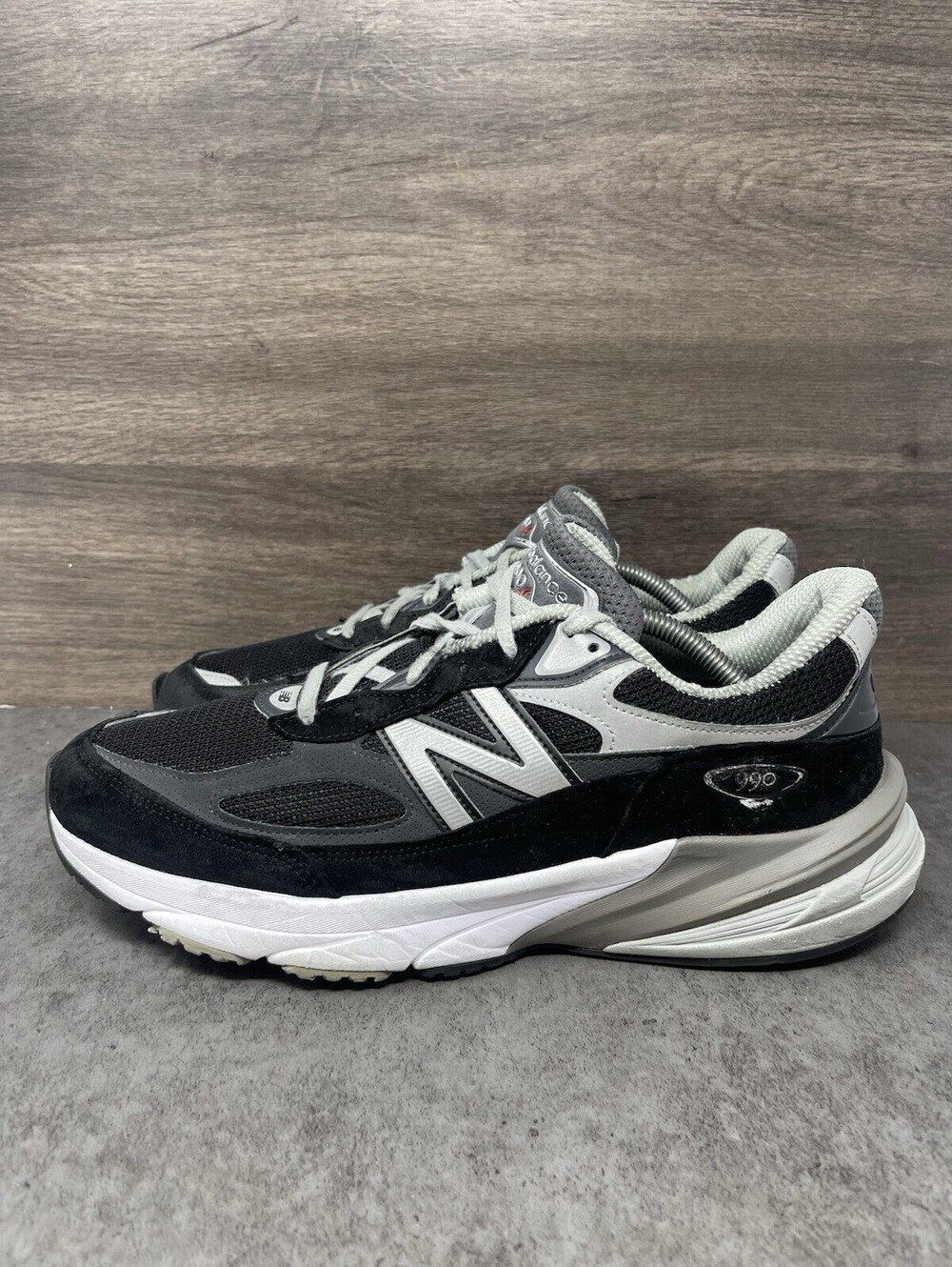 New Balance 990v6 Made in USA Size 10.5 Mens Black Silver FuelCell Sneakers